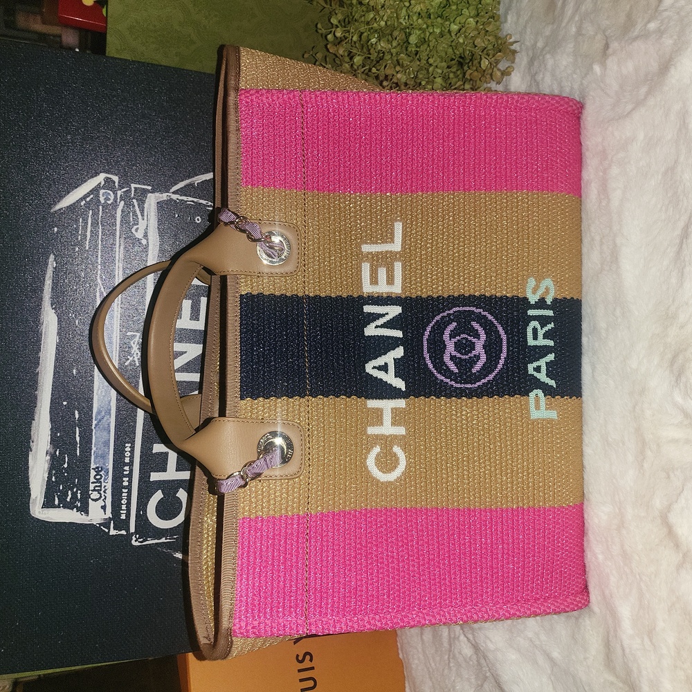 Chanel Multicolor Straw Raffia Deauville GM Tote Gold Hardware Excellent Cond.